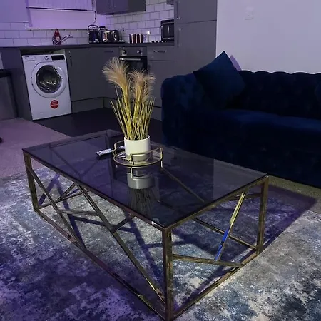 Sapphire Suite By Emerald Apartments Bradford (West Yorkshire)