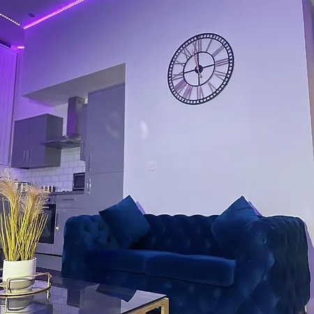 Apartment Sapphire Suite By Emerald Apartments *